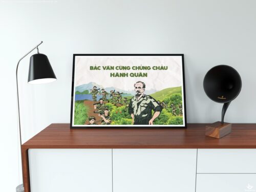 BRO4227 Tranh Bác Hồ Cùng Chiến Sĩ Hành Quân